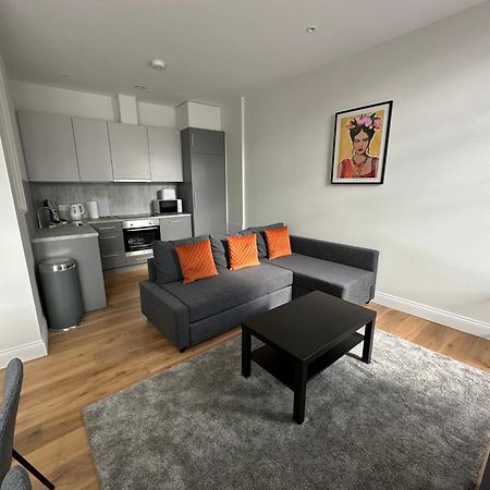 Winchester Street Apartments By Urban Abode Бейсінгсток Екстер'єр фото